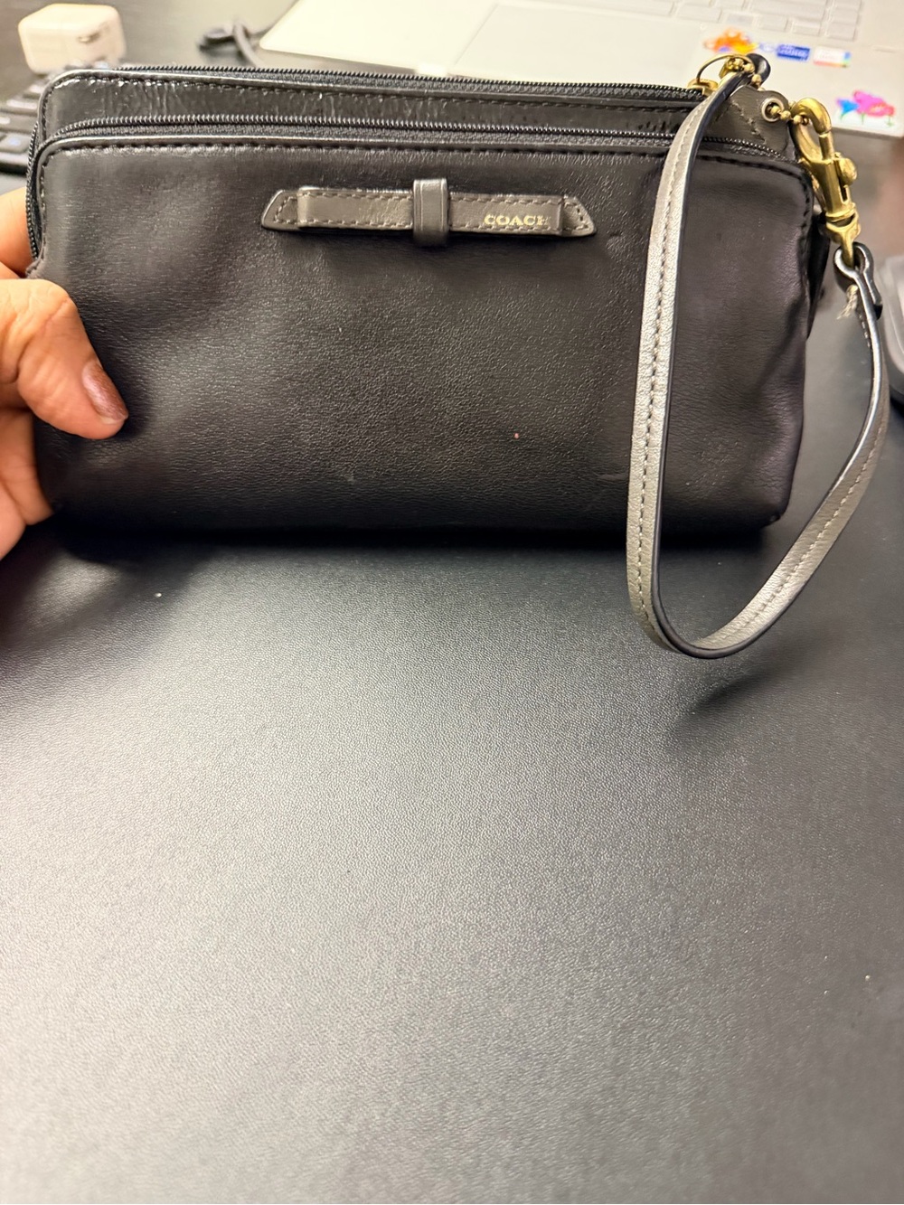 COACH BLACK WRISTLET WALLET